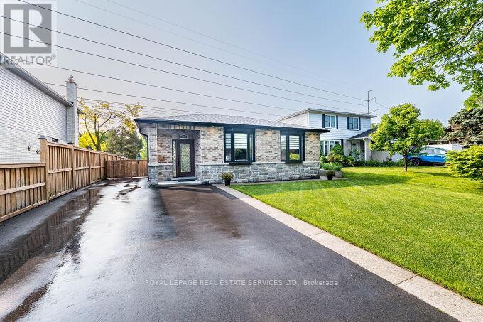 500 Chantenay Drive, Mississauga, Ontario  L5A 1G2 - Photo 1 - W12196739