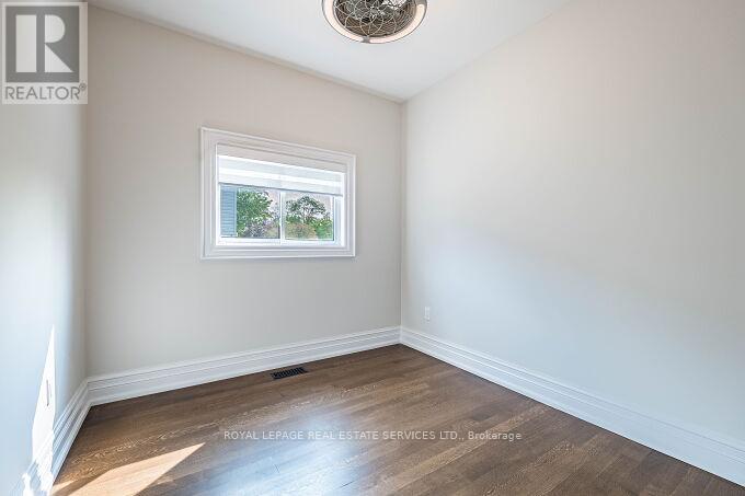 500 Chantenay Drive, Mississauga, Ontario  L5A 1G2 - Photo 24 - W12196739