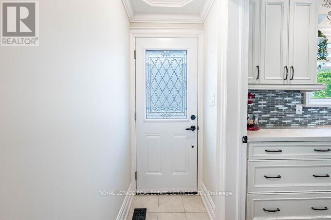 500 Chantenay Drive, Mississauga, Ontario  L5A 1G2 - Photo 28 - W12196739