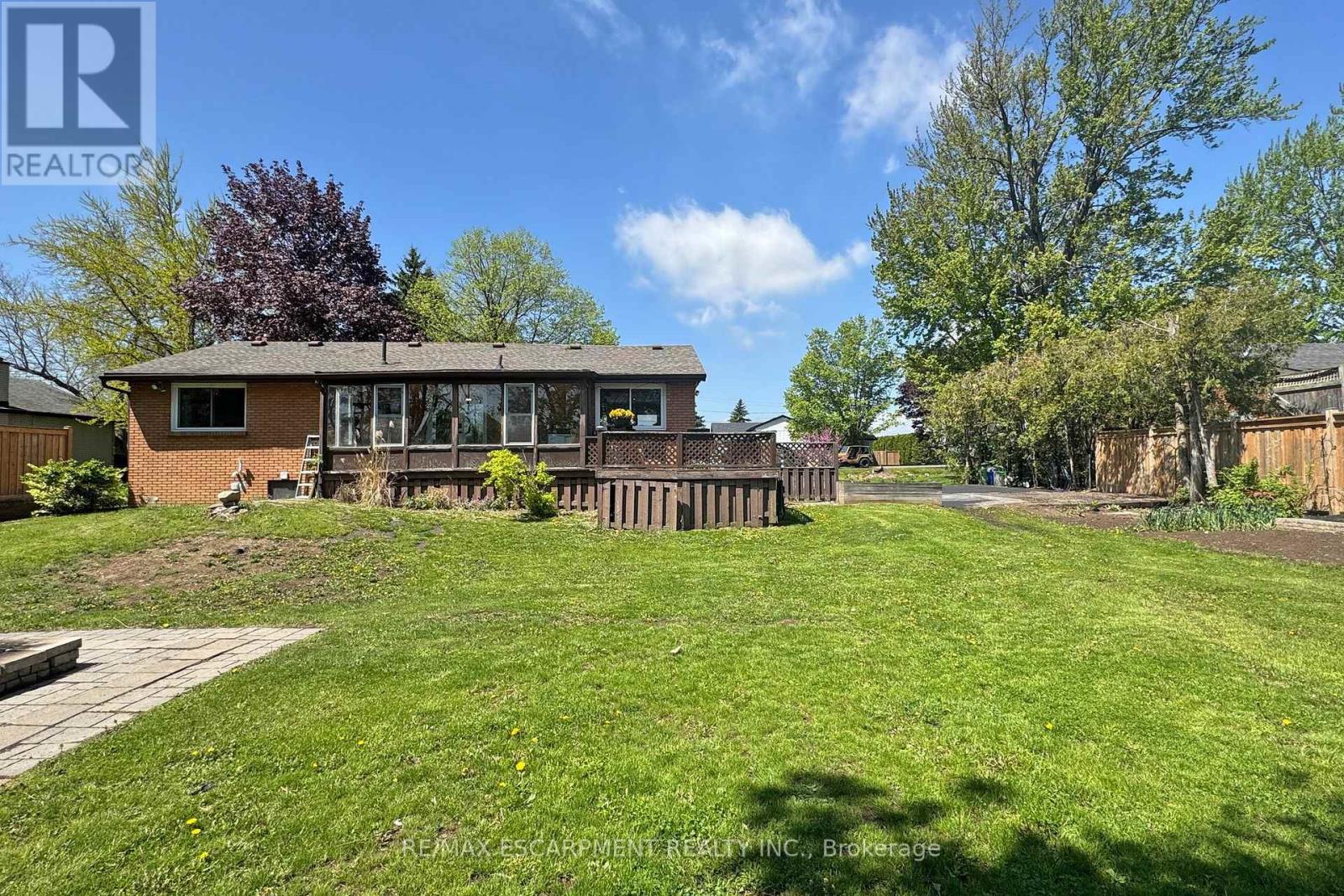 14 Algonquin Avenue, Hamilton (Greensville), Ontario  L9H 7L2 - Photo 40 - X12196624