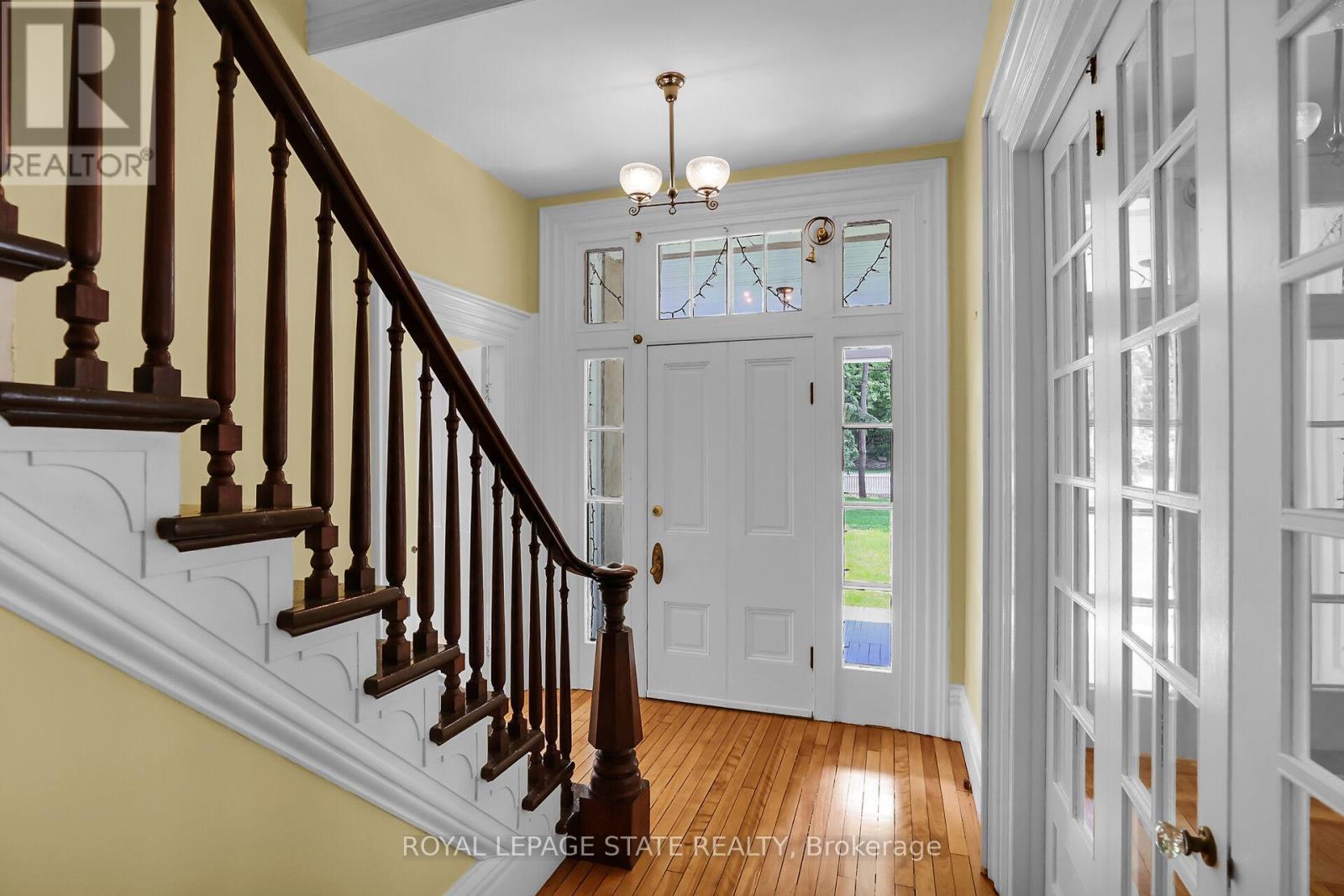 262 Main Street W, Grimsby, Ontario  L3M 1S4 - Photo 14 - X12196696