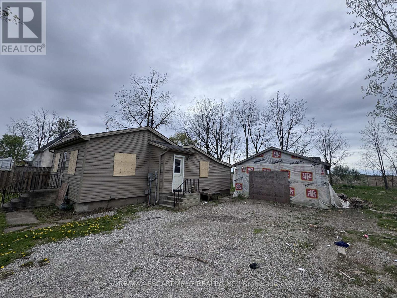 508 Main Street E, Haldimand (Dunnville), Ontario  N1A 2W5 - Photo 2 - X12196697