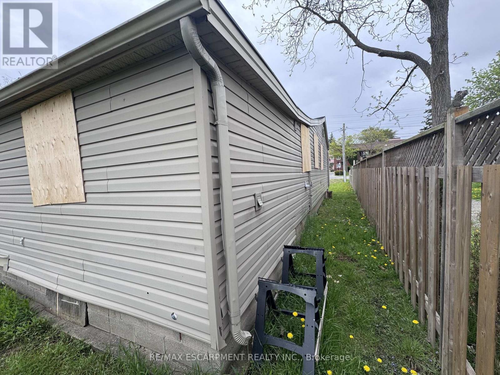 508 Main Street E, Haldimand (Dunnville), Ontario  N1A 2W5 - Photo 5 - X12196697
