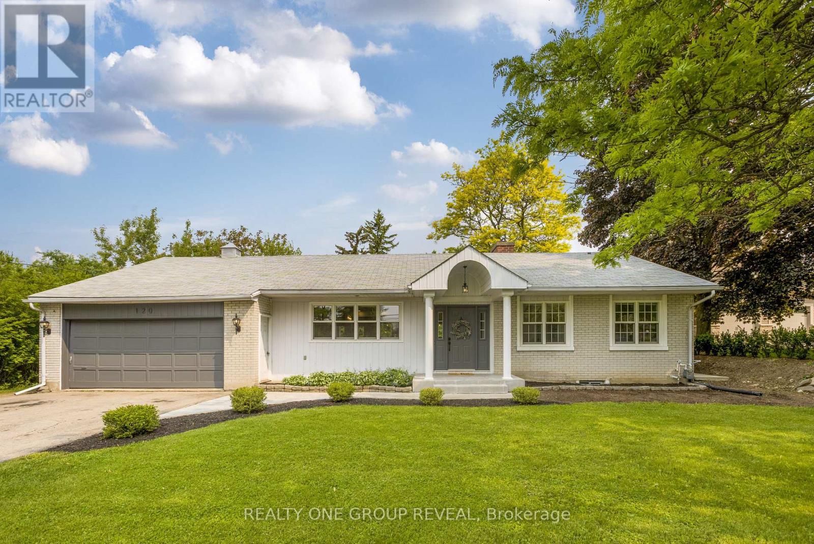 120 Riverbank Drive, Cambridge, Ontario  N3H 4R6 - Photo 2 - X12196758