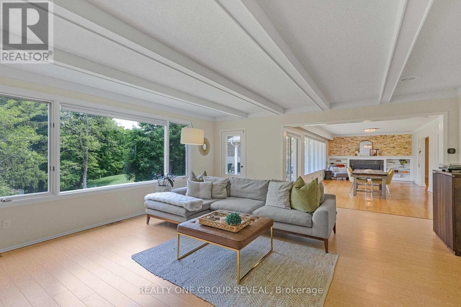120 Riverbank Drive, Cambridge, Ontario  N3H 4R6 - Photo 6 - X12196758
