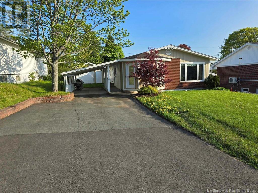 465 Varrily Street, Bathurst, New Brunswick  E2A 2P2 - Photo 2 - NB119986