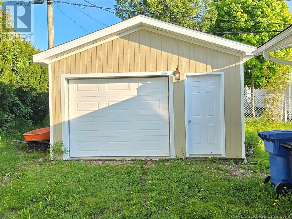 465 Varrily Street, Bathurst, New Brunswick  E2A 2P2 - Photo 5 - NB119986