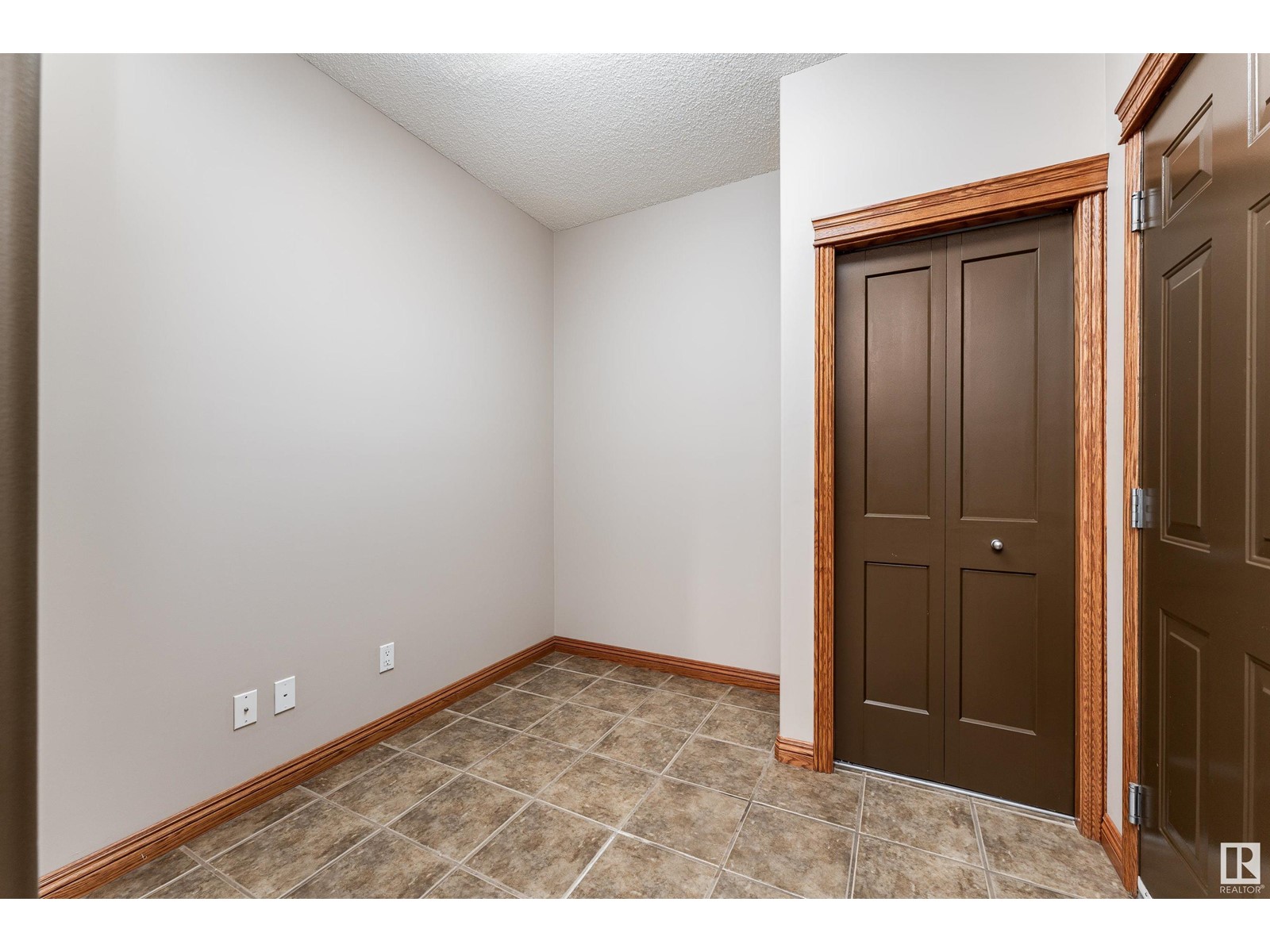 2183 Haddow Dr Nw, Edmonton, Alberta  T6R 3M6 - Photo 5 - E4440357