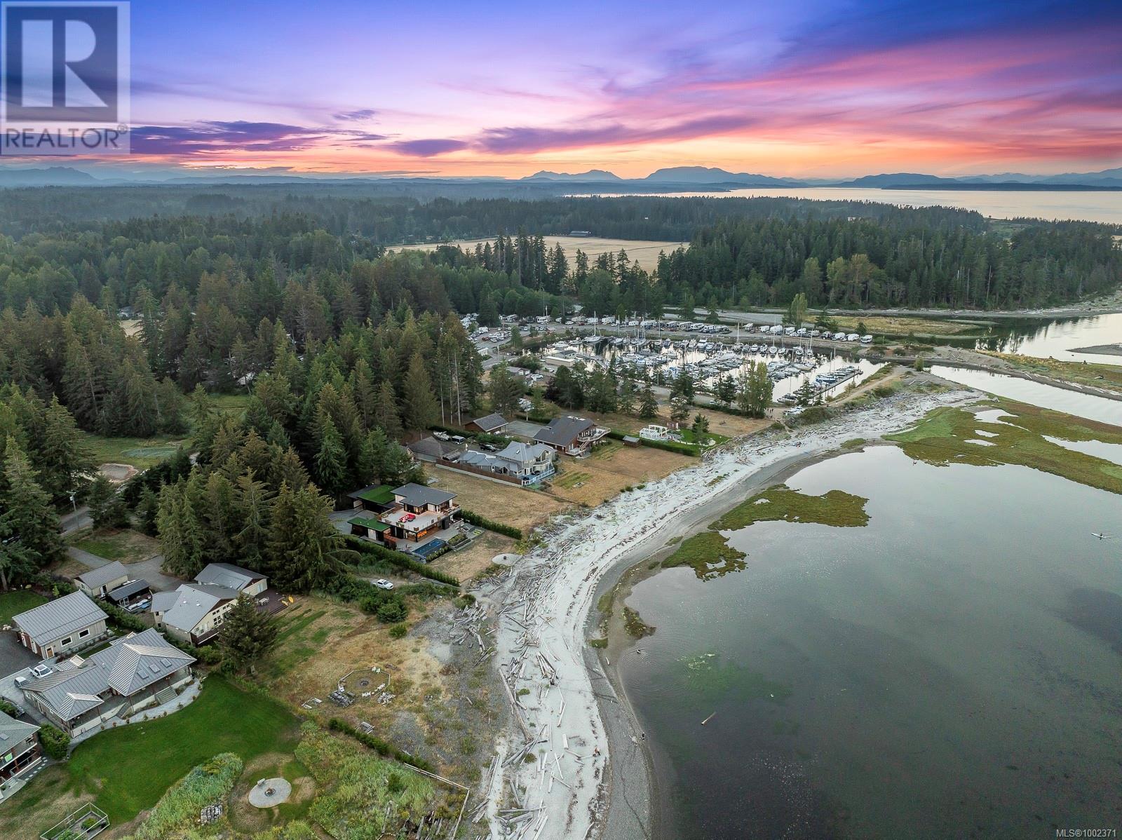 9046 Clarkson Ave, Black Creek, British Columbia  V9J 1B3 - Photo 40 - 1002371