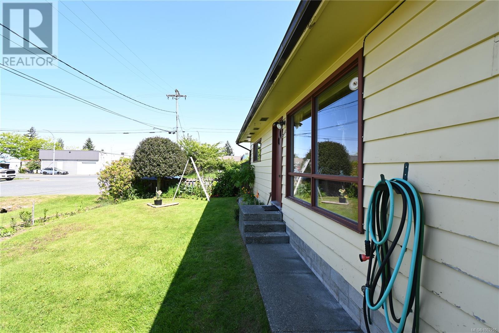 2115 15th Ave, Campbell River, British Columbia  V9W 4K3 - Photo 20 - 1002255
