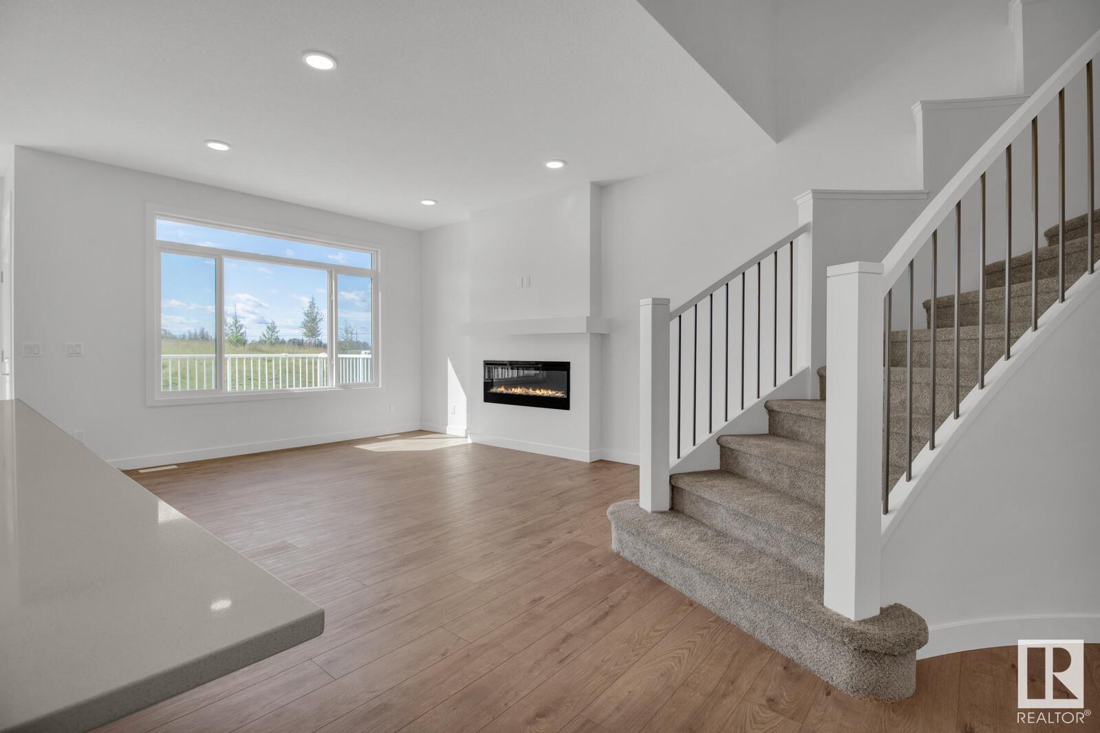 6007 Edmonds Pl Nw, Edmonton, Alberta  T6M 1S1 - Photo 8 - E4440358