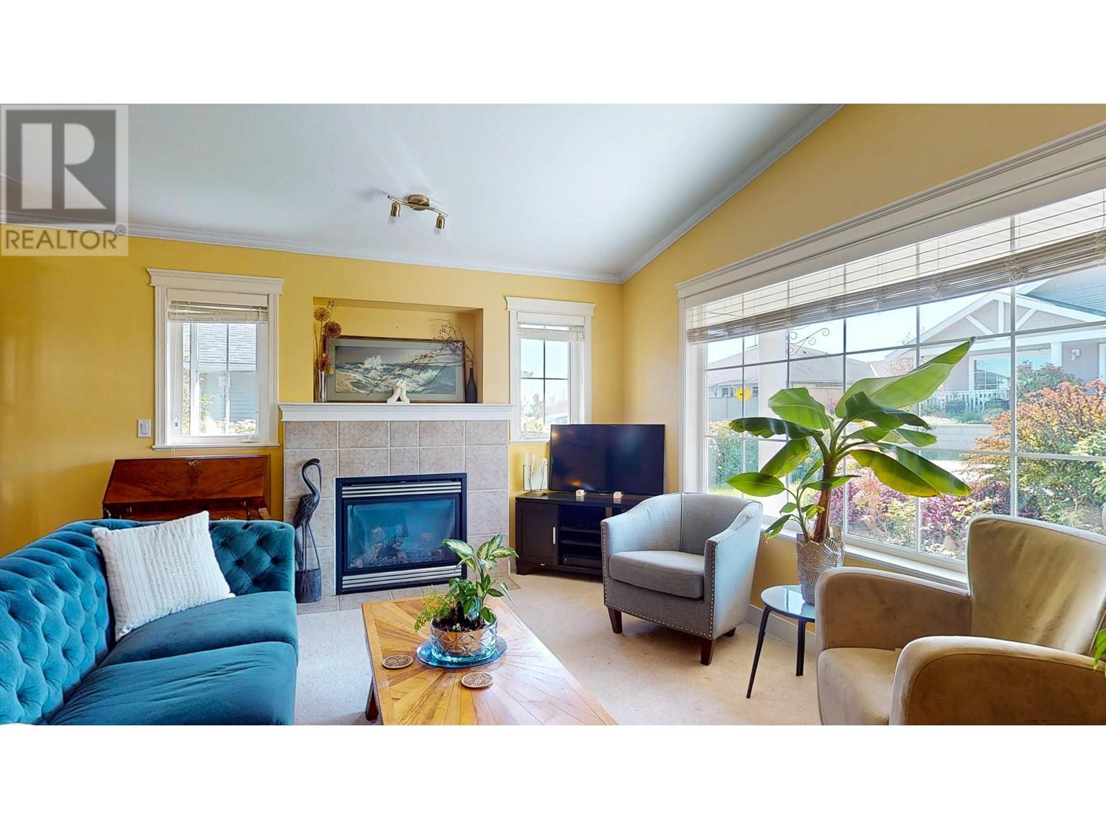 5722 Emily Way, Sechelt, British Columbia  V7Z 0N5 - Photo 4 - R3010676