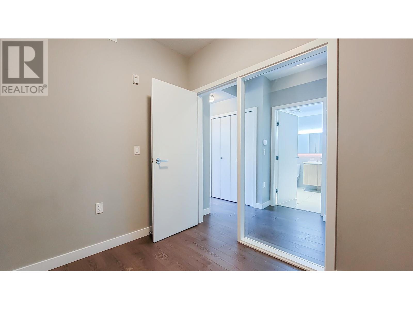 9333-9388 Tomicki Ave & Odlin Road, Richmond, British Columbia  V6X 0L5 - Photo 5 - R3011284