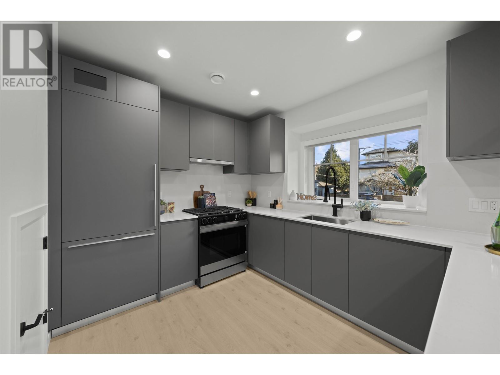 2 3531 Marshall Street, Vancouver, British Columbia  V5N 4S2 - Photo 9 - R3011119