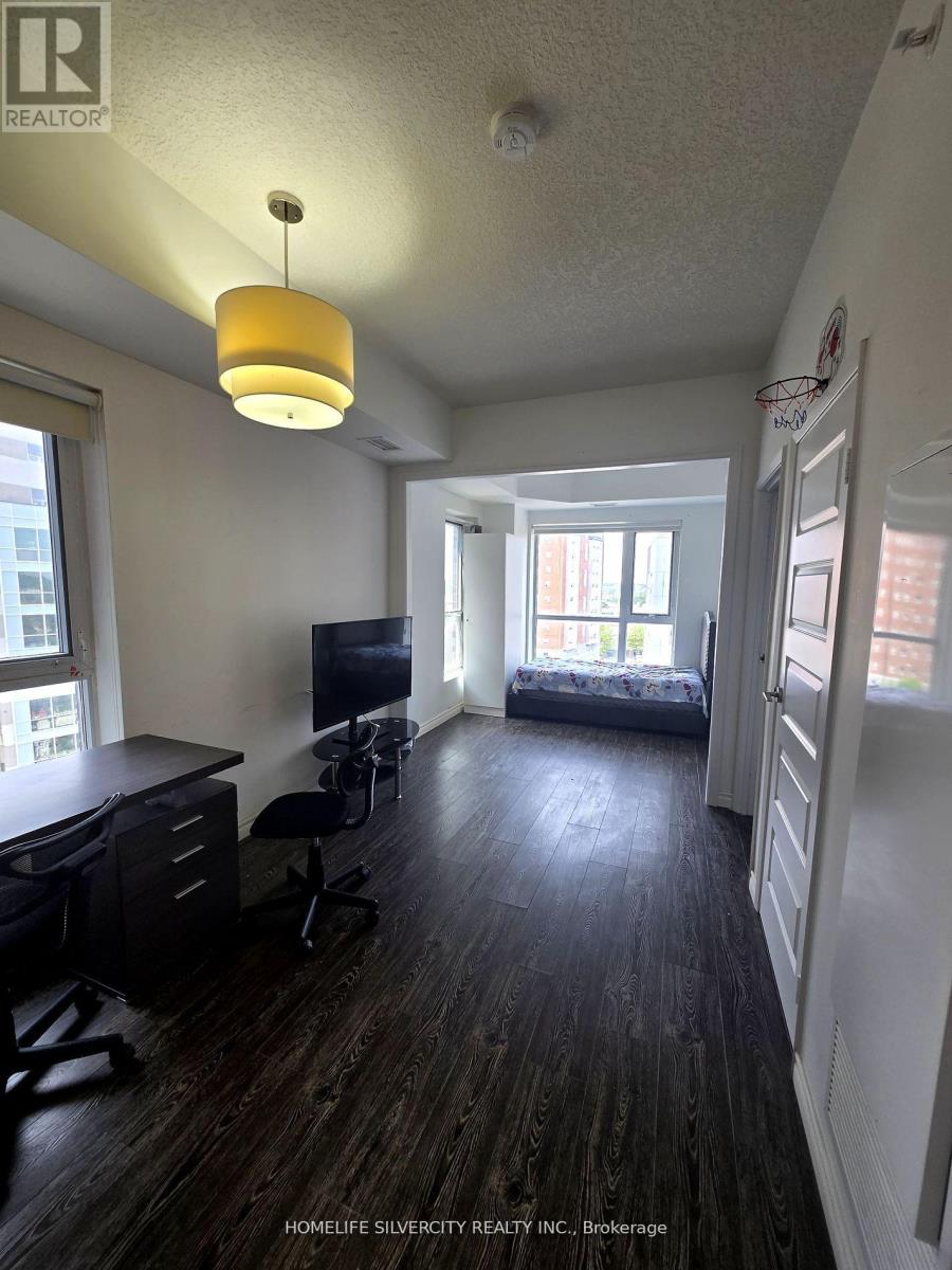 905-Tower -1 - 158 King Street N, Waterloo, Ontario  N2J 2Y2 - Photo 14 - X12196693