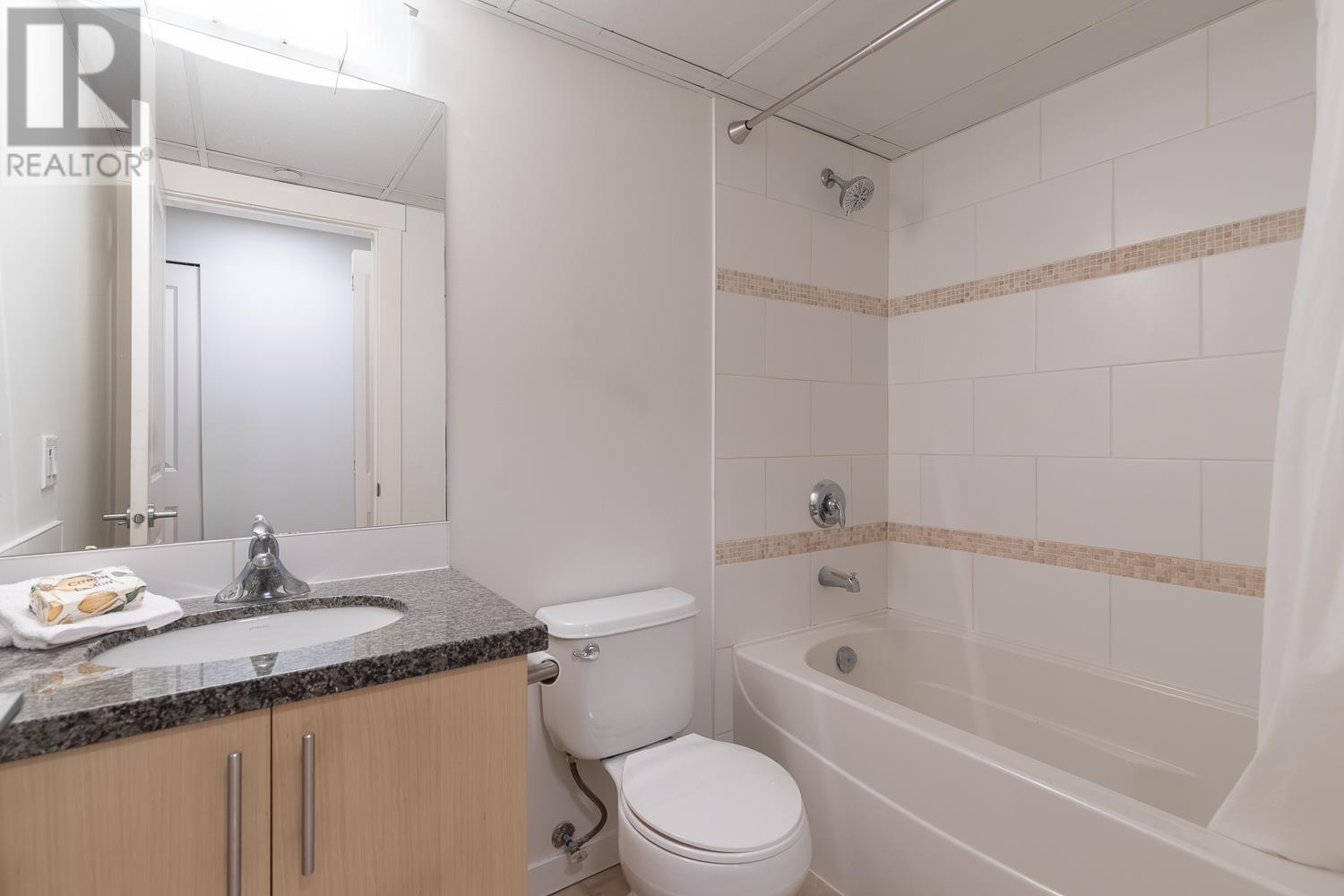 203 6077 London Road, Richmond, British Columbia  V7E 0A7 - Photo 12 - R3011307
