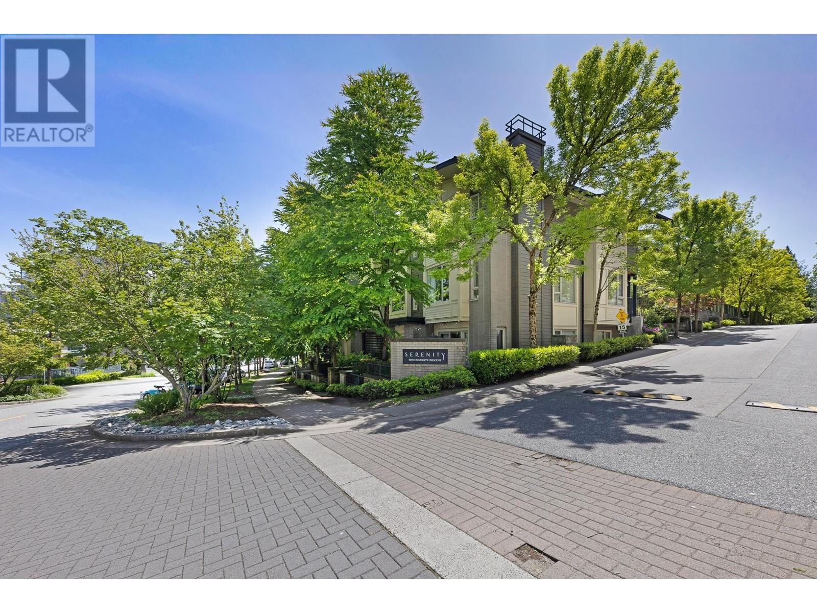 113 9229 UNIVERSITY CRESCENT, Burnaby, British Columbia