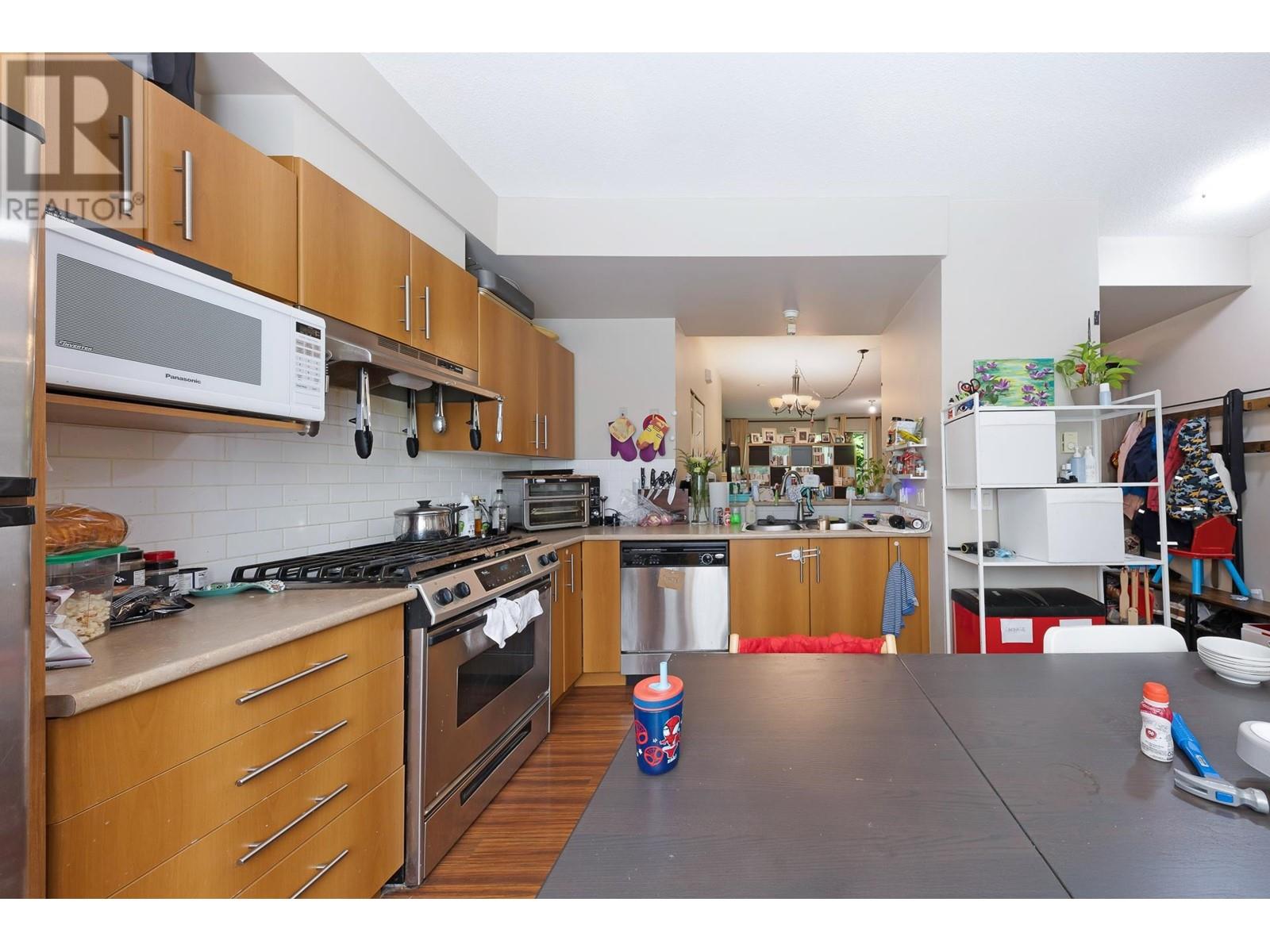113 9229 University Crescent, Burnaby, British Columbia  V5A 4Z2 - Photo 11 - R3011308