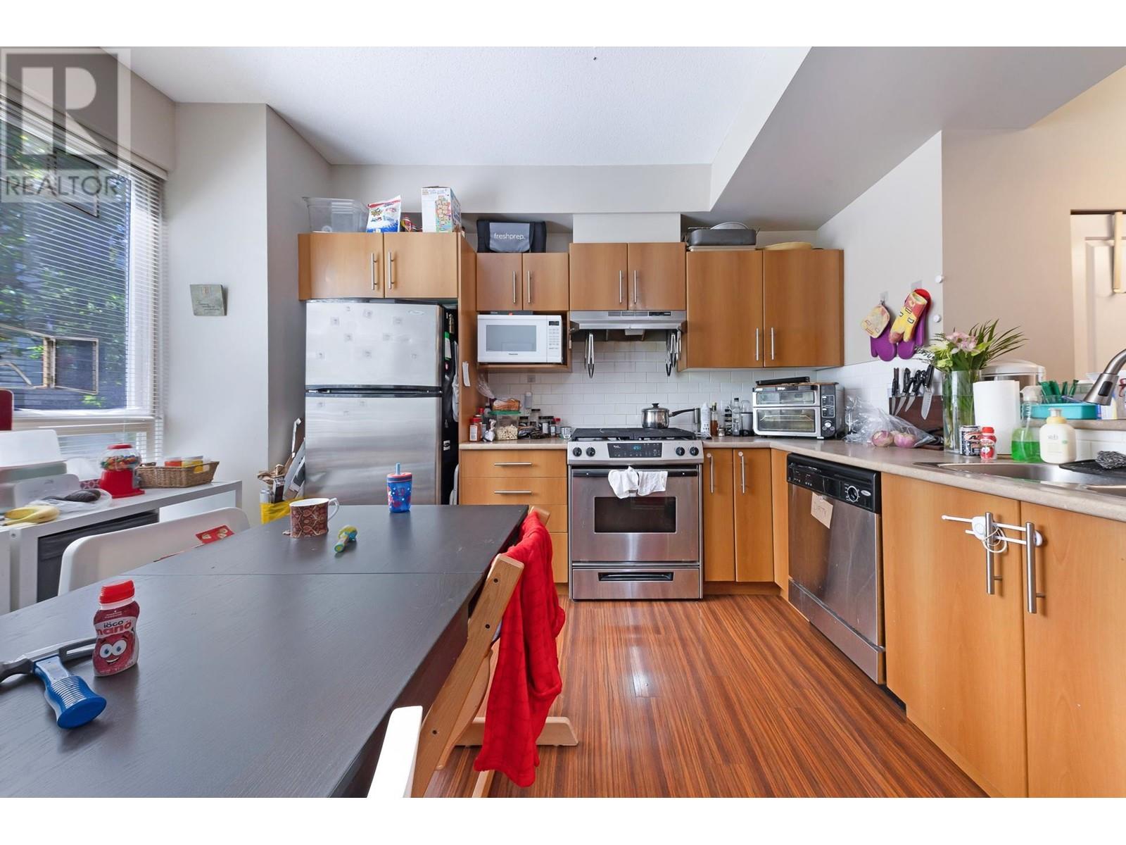 113 9229 University Crescent, Burnaby, British Columbia  V5A 4Z2 - Photo 12 - R3011308