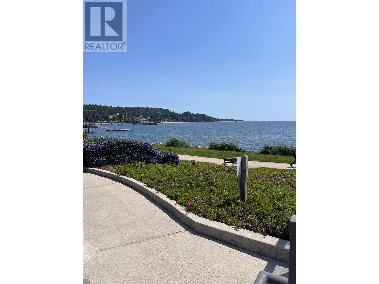 204 5665 Teredo Street, Sechelt, British Columbia  V7Z 0J2 - Photo 4 - R3011340