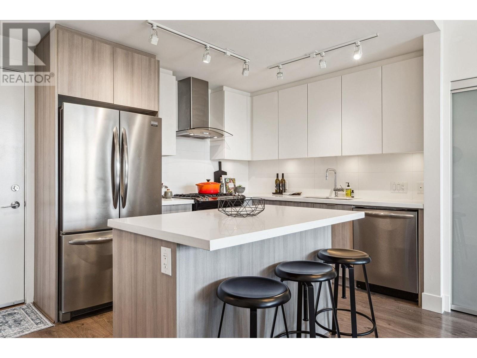 215 3602 Aldercrest Drive, North Vancouver, British Columbia  V7G 0A2 - Photo 12 - R3011373