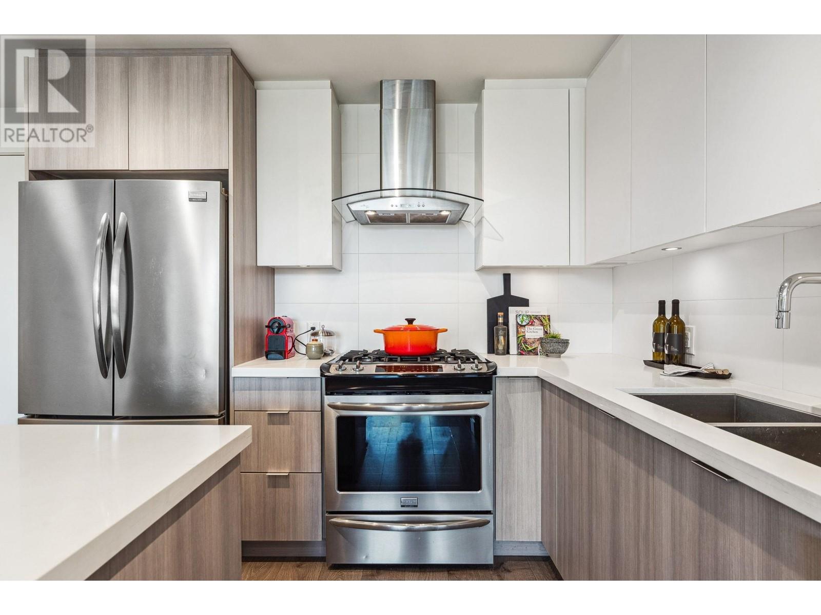 215 3602 Aldercrest Drive, North Vancouver, British Columbia  V7G 0A2 - Photo 14 - R3011373
