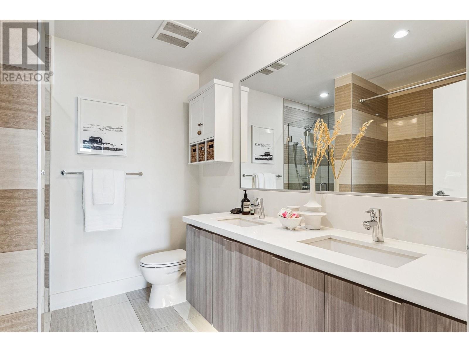 215 3602 Aldercrest Drive, North Vancouver, British Columbia  V7G 0A2 - Photo 17 - R3011373