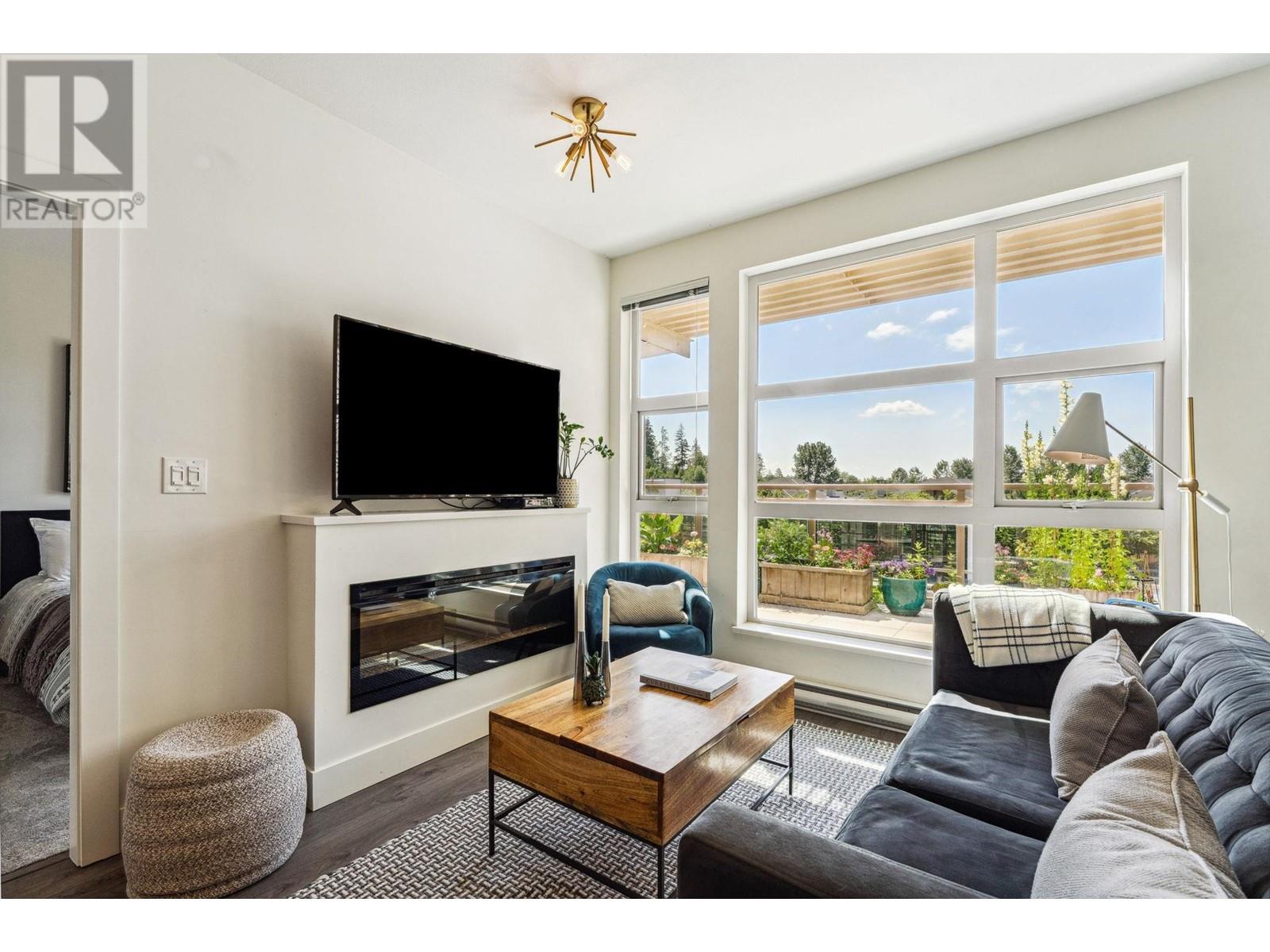 215 3602 Aldercrest Drive, North Vancouver, British Columbia  V7G 0A2 - Photo 8 - R3011373