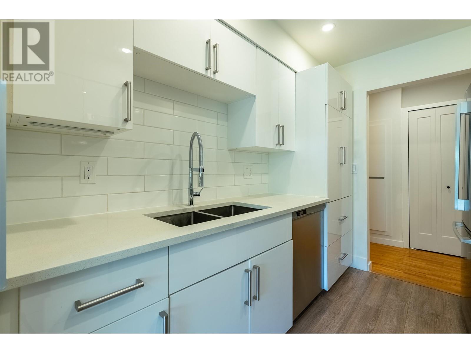 316 555 W 28th Street, North Vancouver, British Columbia  V7N 2J7 - Photo 8 - R3011393