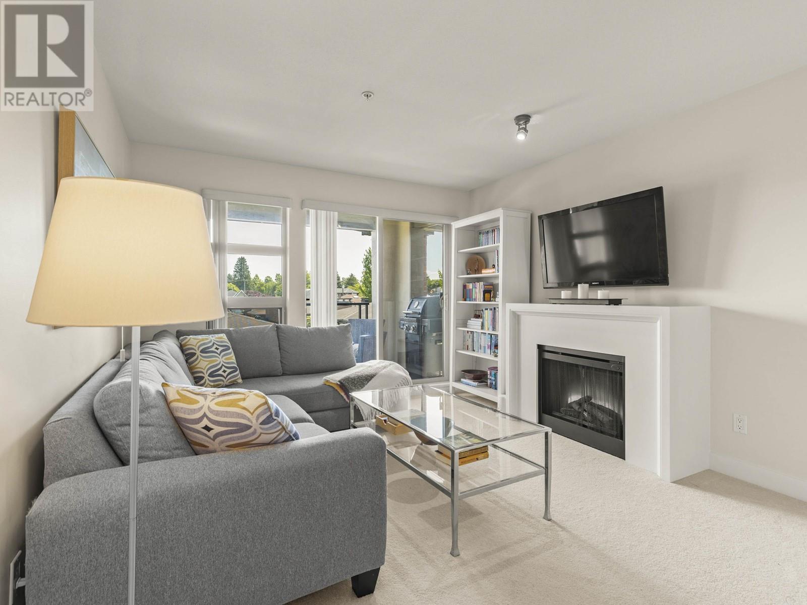 313 738 E 29 Avenue, Vancouver, British Columbia  V5V 0B6 - Photo 12 - R3011432