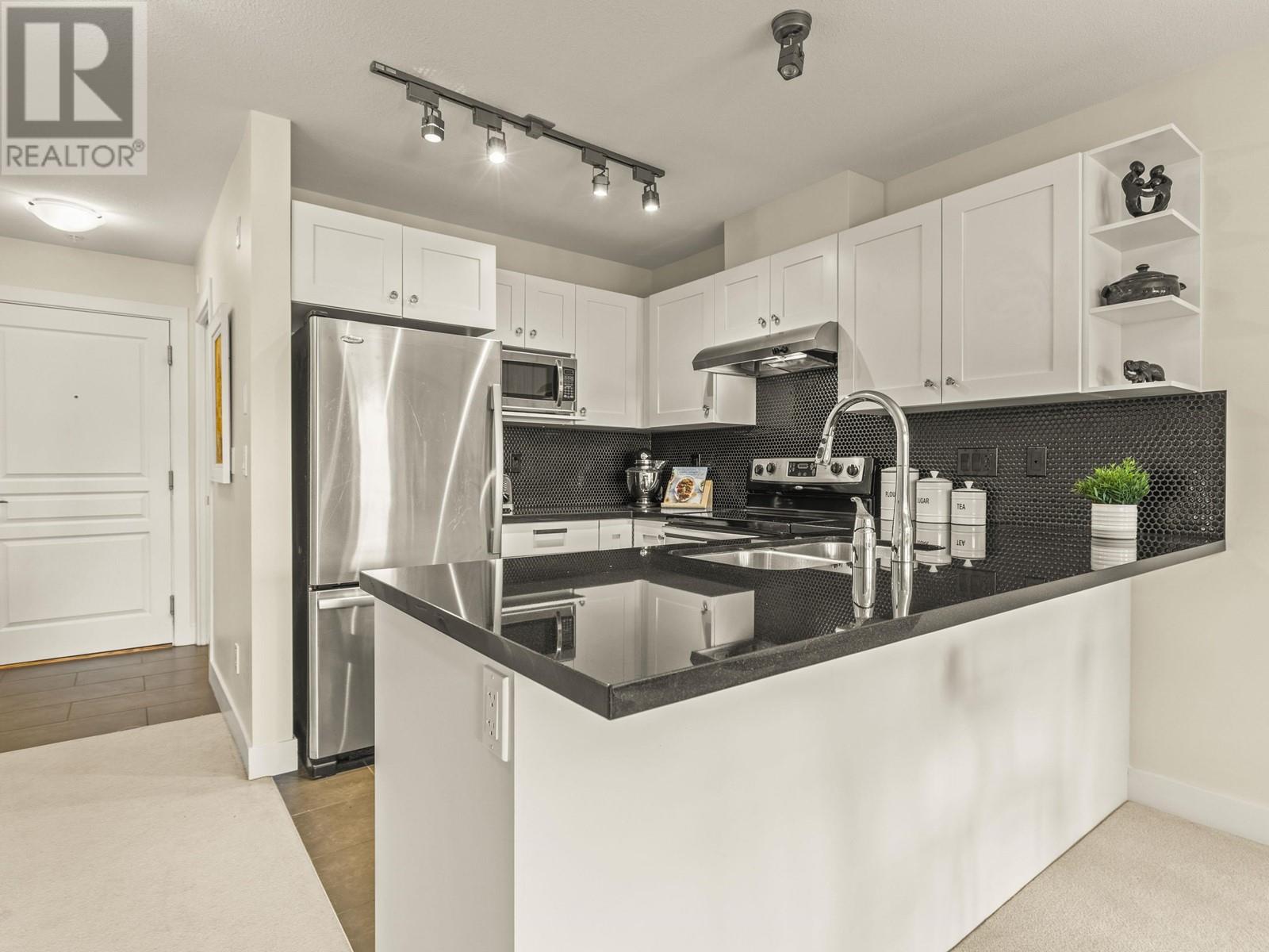 313 738 E 29 Avenue, Vancouver, British Columbia  V5V 0B6 - Photo 23 - R3011432