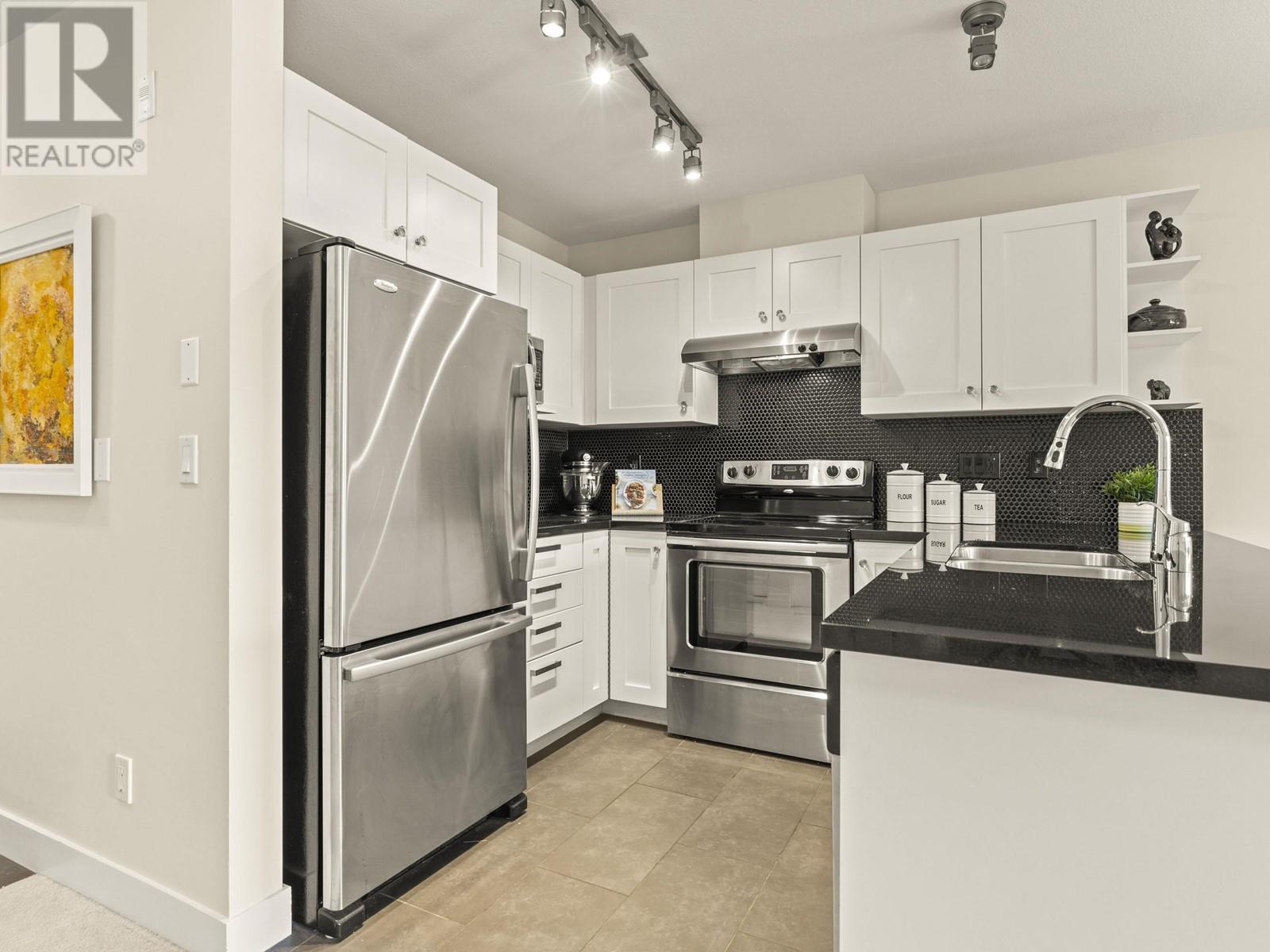 313 738 E 29 Avenue, Vancouver, British Columbia  V5V 0B6 - Photo 25 - R3011432