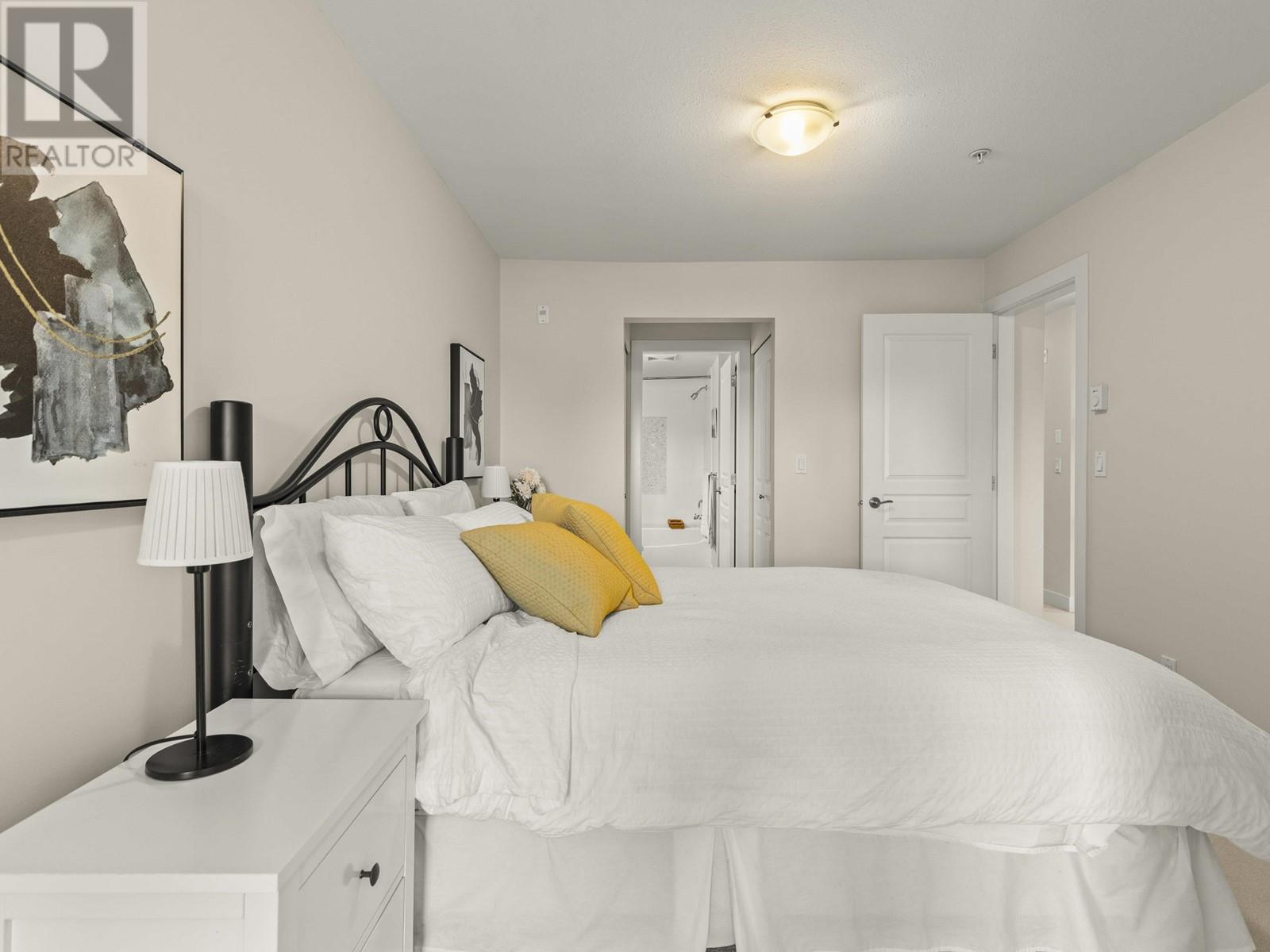 313 738 E 29 Avenue, Vancouver, British Columbia  V5V 0B6 - Photo 4 - R3011432