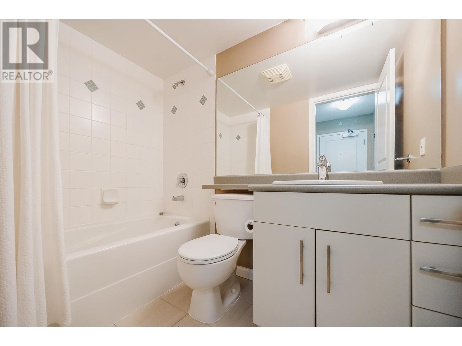 202 9288 University Crescent, Burnaby, British Columbia  V5A 4X7 - Photo 13 - R3011470