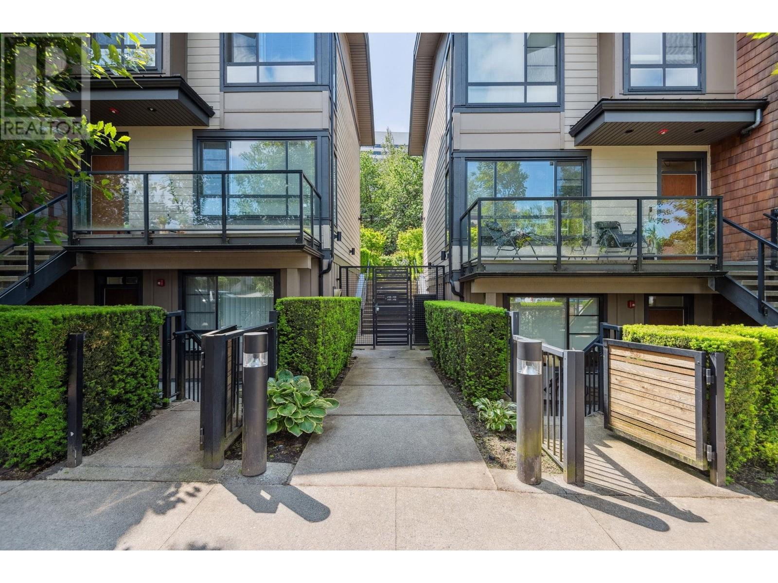 12 3728 THURSTON STREET, Burnaby, British Columbia