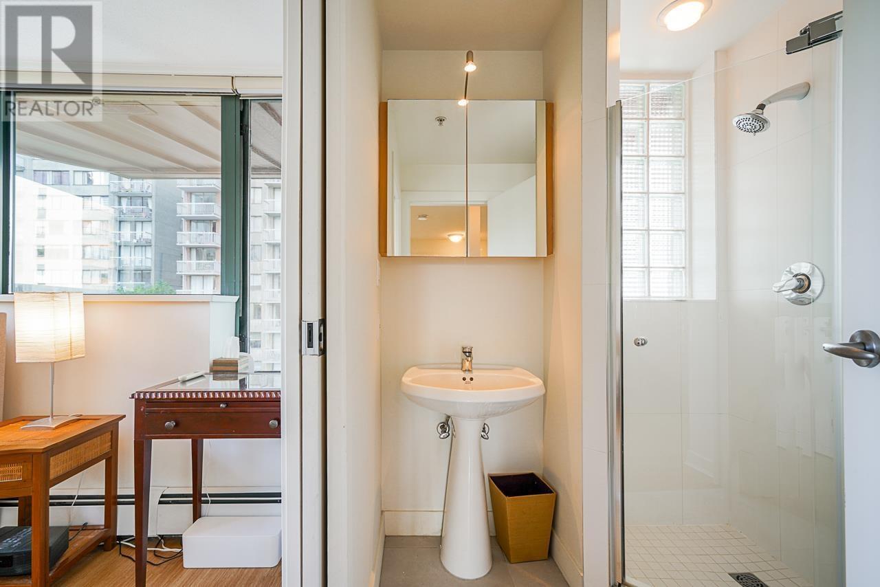 Ph1 1688 Robson Street, Vancouver, British Columbia  V6G 1C7 - Photo 21 - R3010778