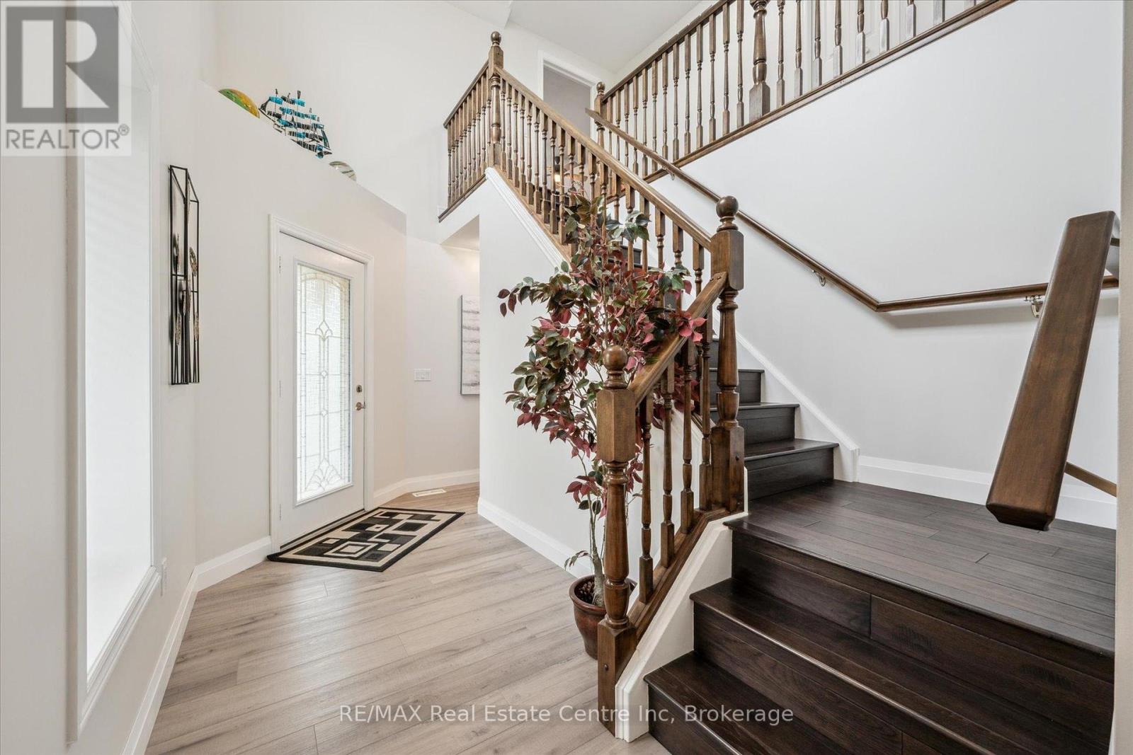 3 Pine Ridge Drive, Guelph, Ontario  N1L 1N6 - Photo 13 - X12196777