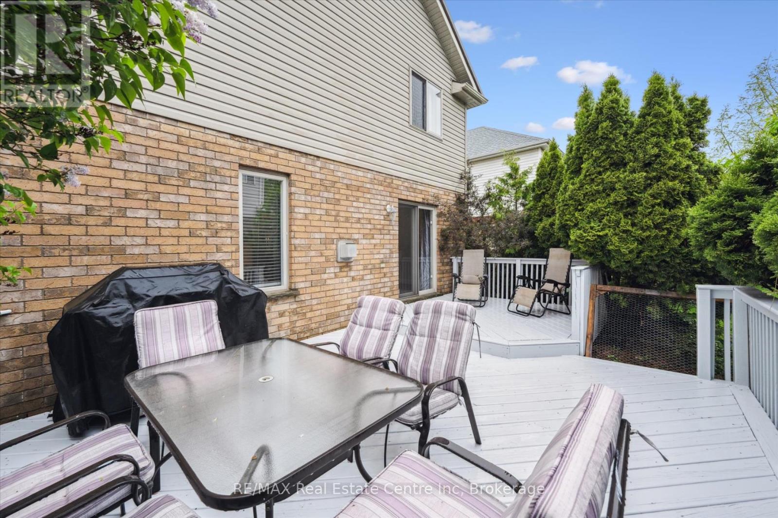 3 Pine Ridge Drive, Guelph, Ontario  N1L 1N6 - Photo 25 - X12196777