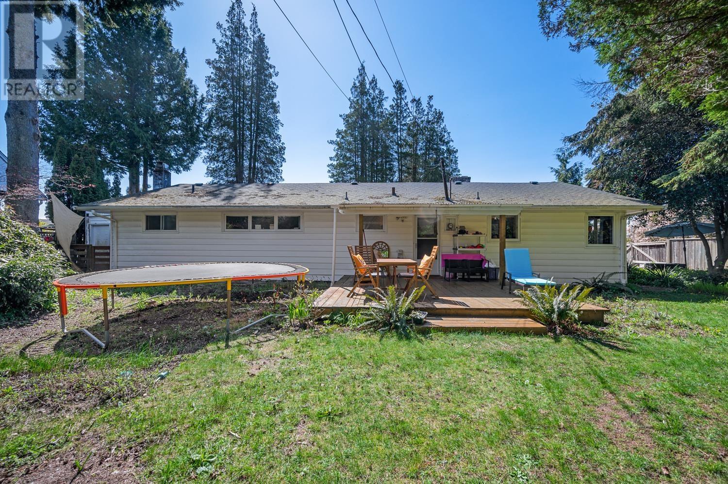 4010 Sunnycrest Drive, North Vancouver, British Columbia  V7R 3E4 - Photo 7 - R3011285