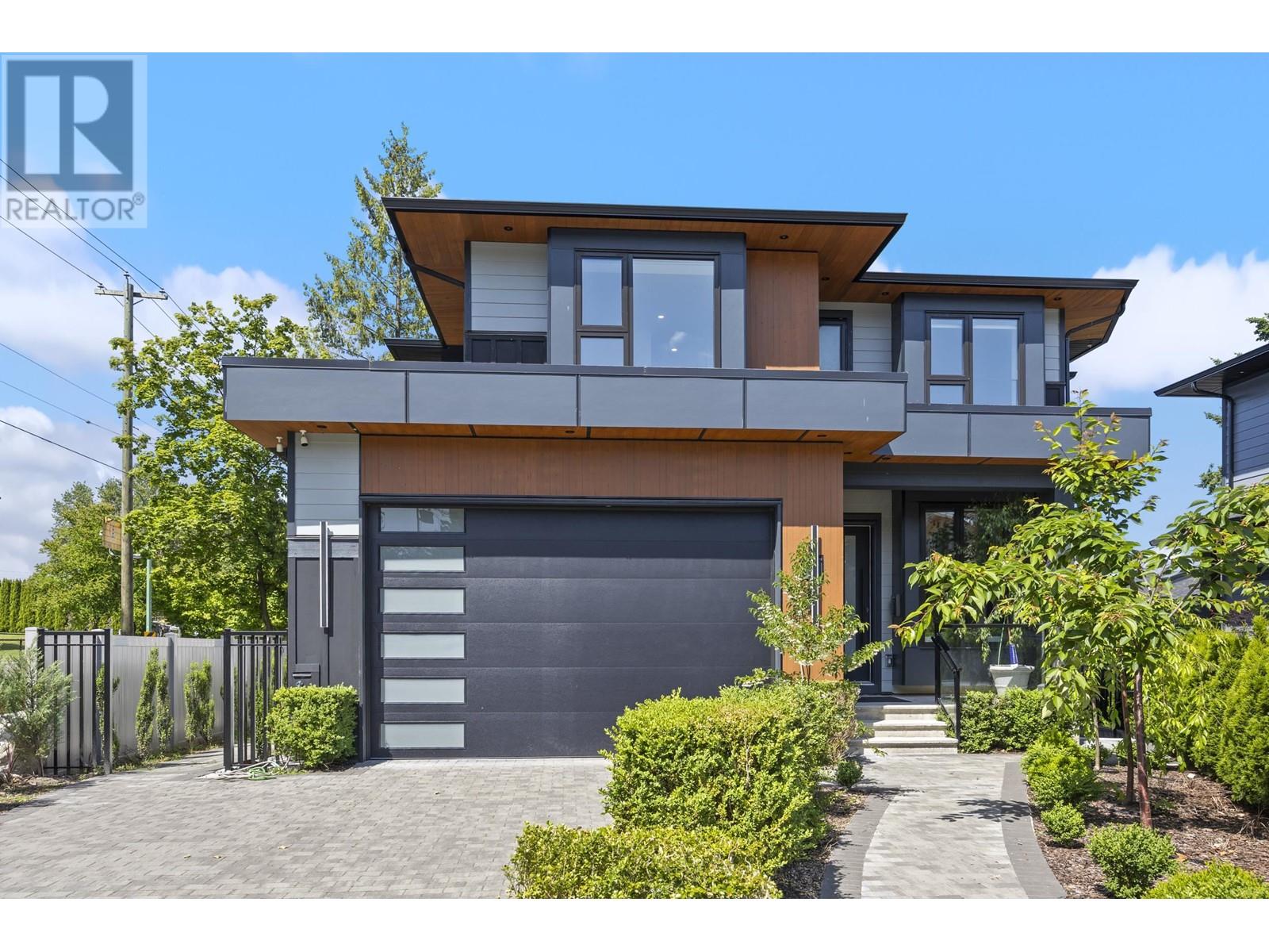 5221 WOODSWORTH STREET, burnaby, British Columbia