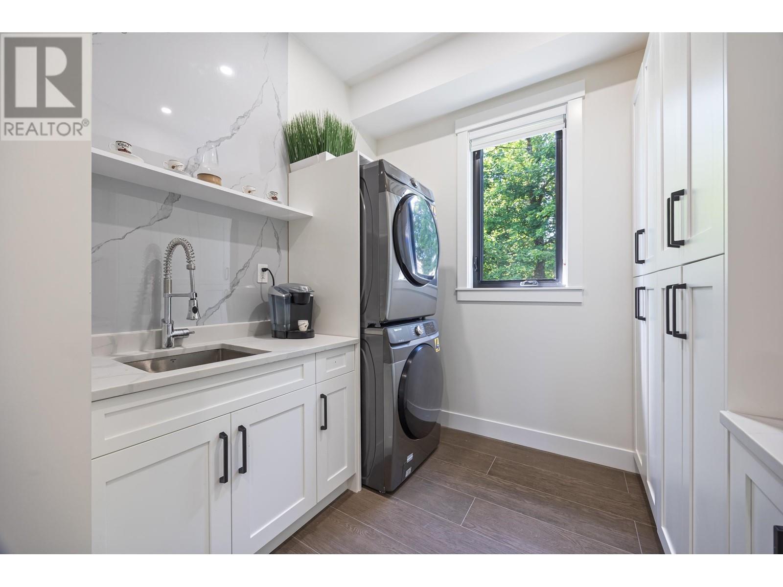 5221 Woodsworth Street, Burnaby, British Columbia  V5G 1S5 - Photo 17 - R3011293