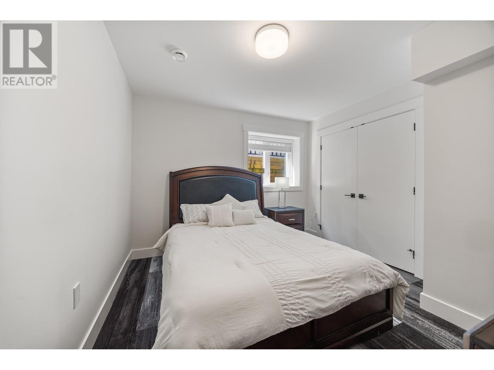 5221 Woodsworth Street, Burnaby, British Columbia  V5G 1S5 - Photo 37 - R3011293