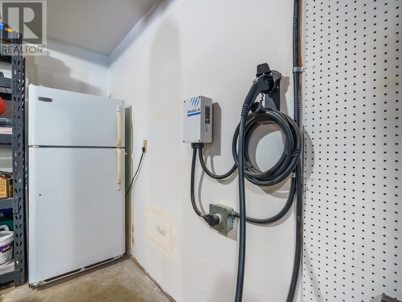 1042 Victoria Drive, Port Coquitlam, British Columbia  V3B 2T9 - Photo 23 - R3011312