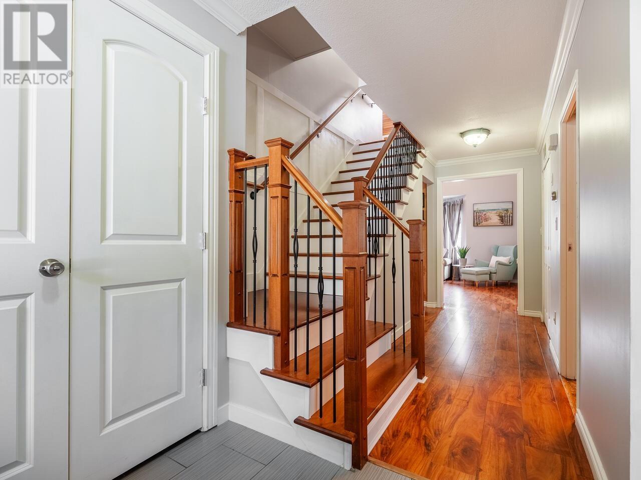 1042 Victoria Drive, Port Coquitlam, British Columbia  V3B 2T9 - Photo 9 - R3011312