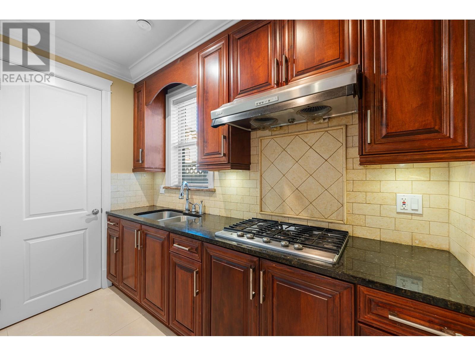 9480 Chapmond Crescent, Richmond, British Columbia  V7E 1M5 - Photo 21 - R3011313