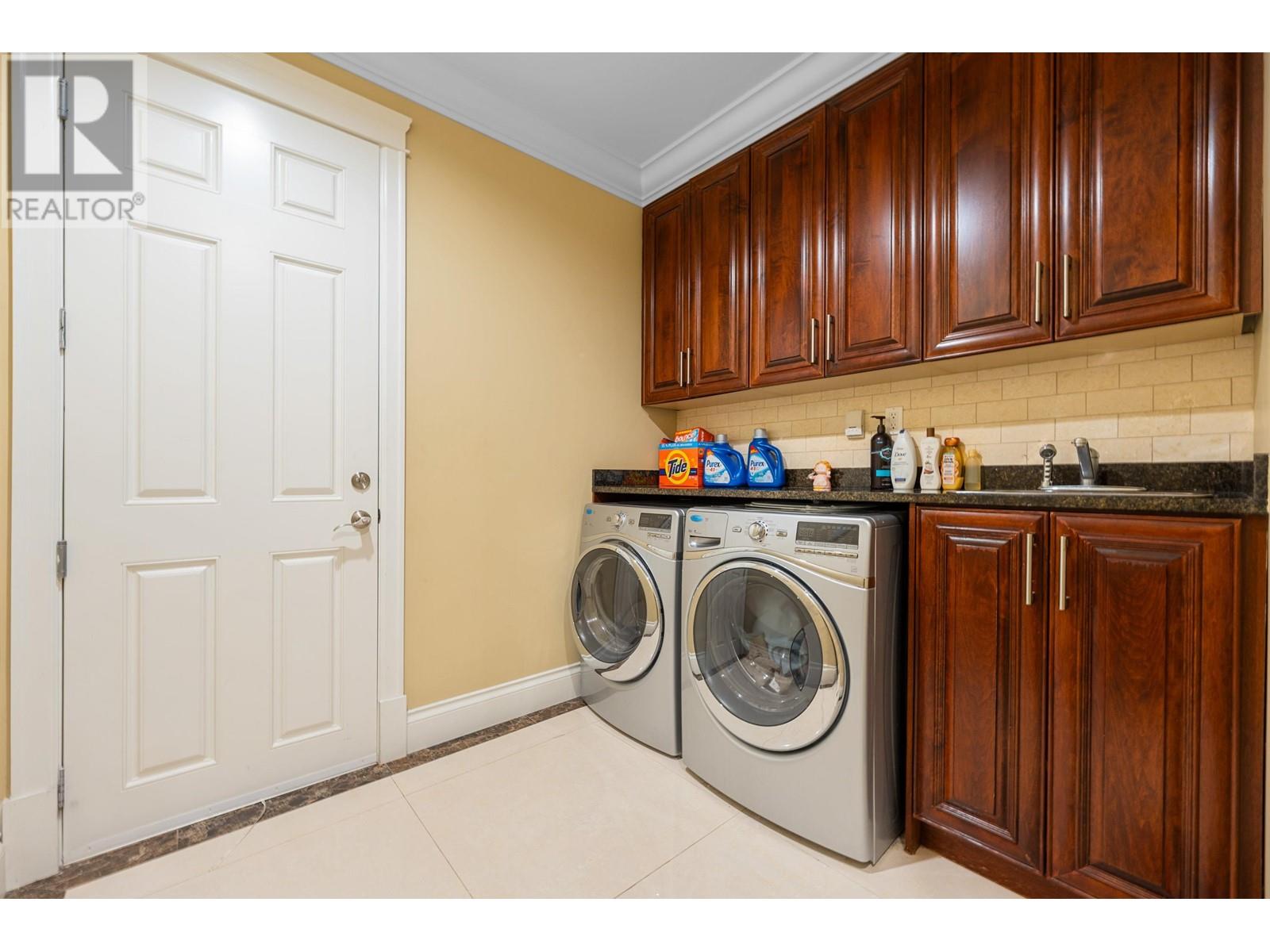 9480 Chapmond Crescent, Richmond, British Columbia  V7E 1M5 - Photo 32 - R3011313