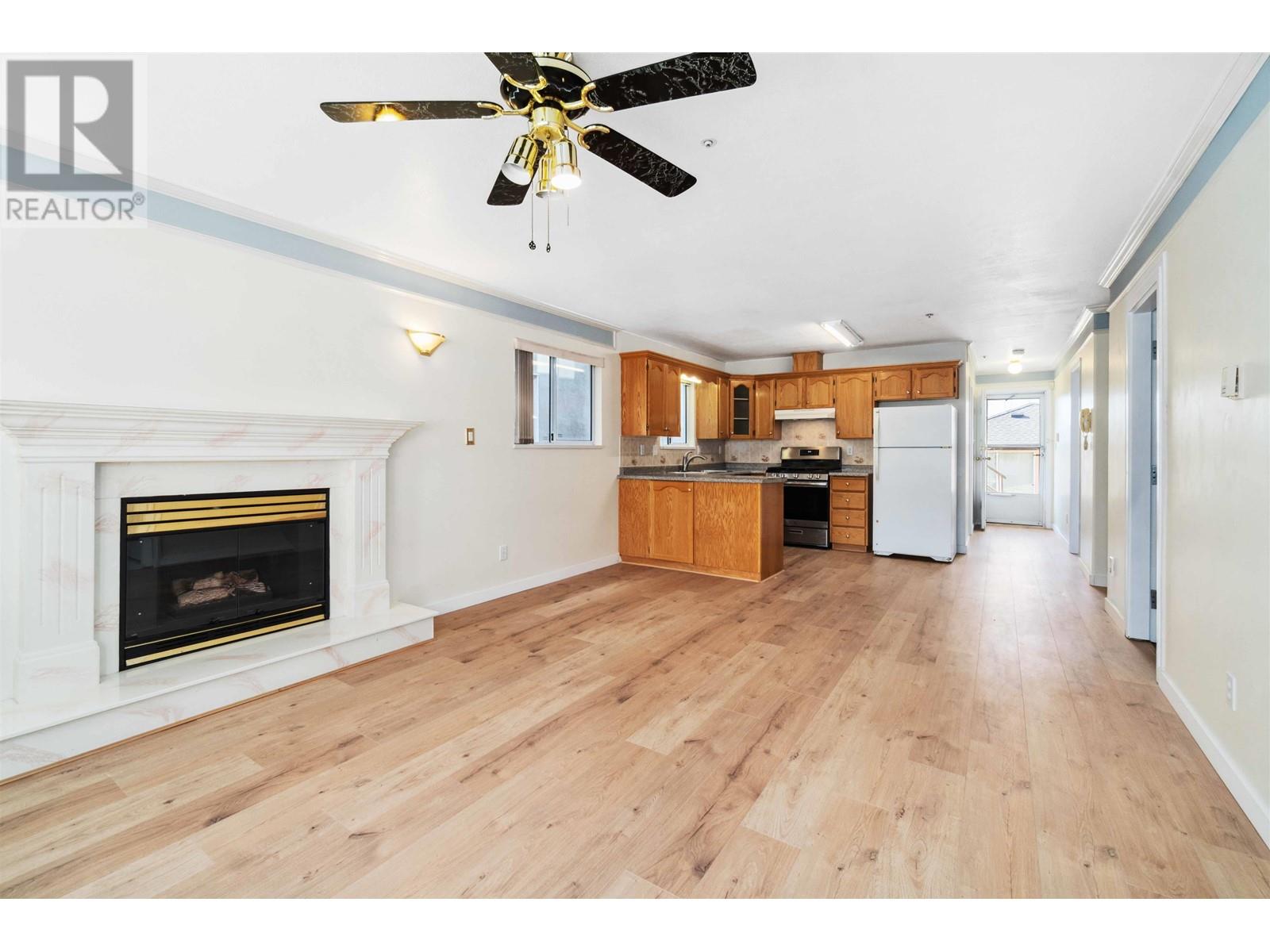 Property at 362 E 56TH AVENUE image 3