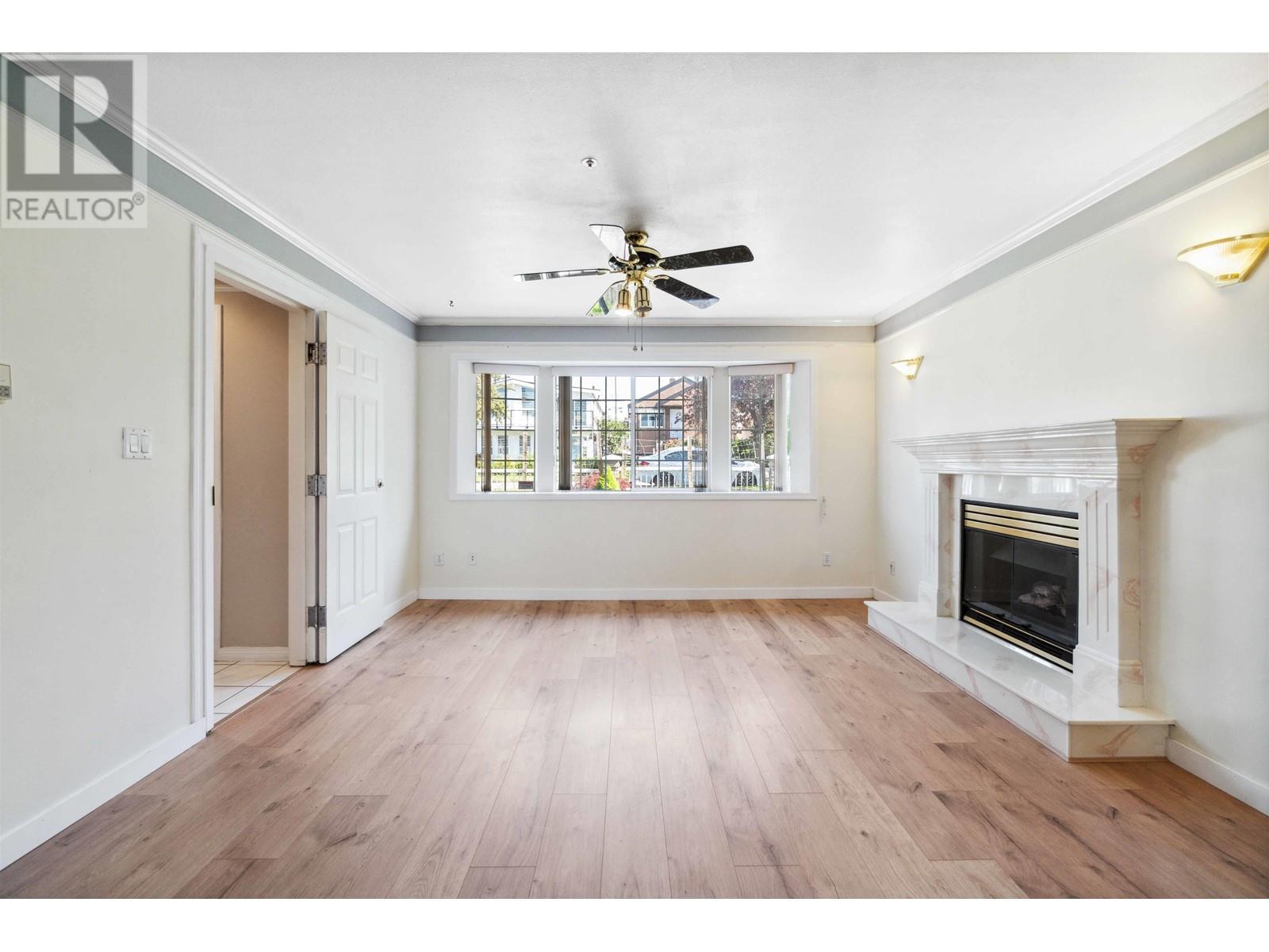 Property at 362 E 56TH AVENUE image 4