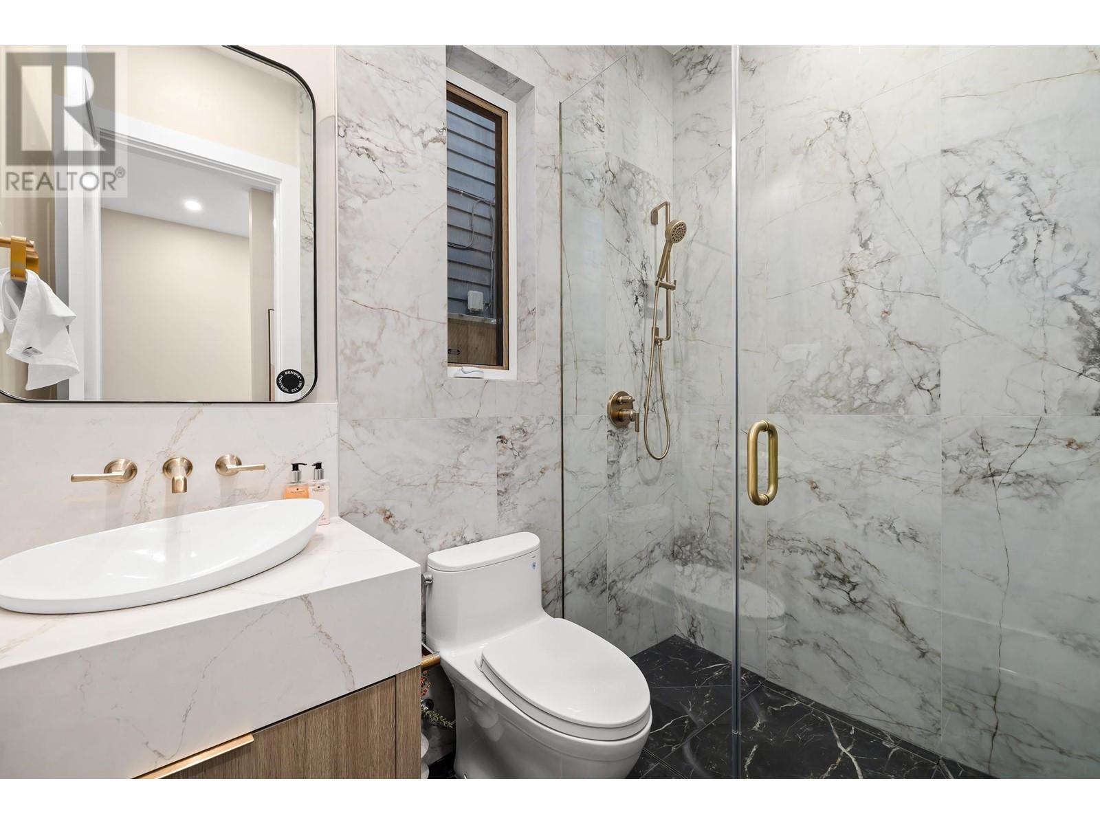 1033 Canyon Boulevard, North Vancouver, British Columbia  V7R 2K3 - Photo 19 - R3011414