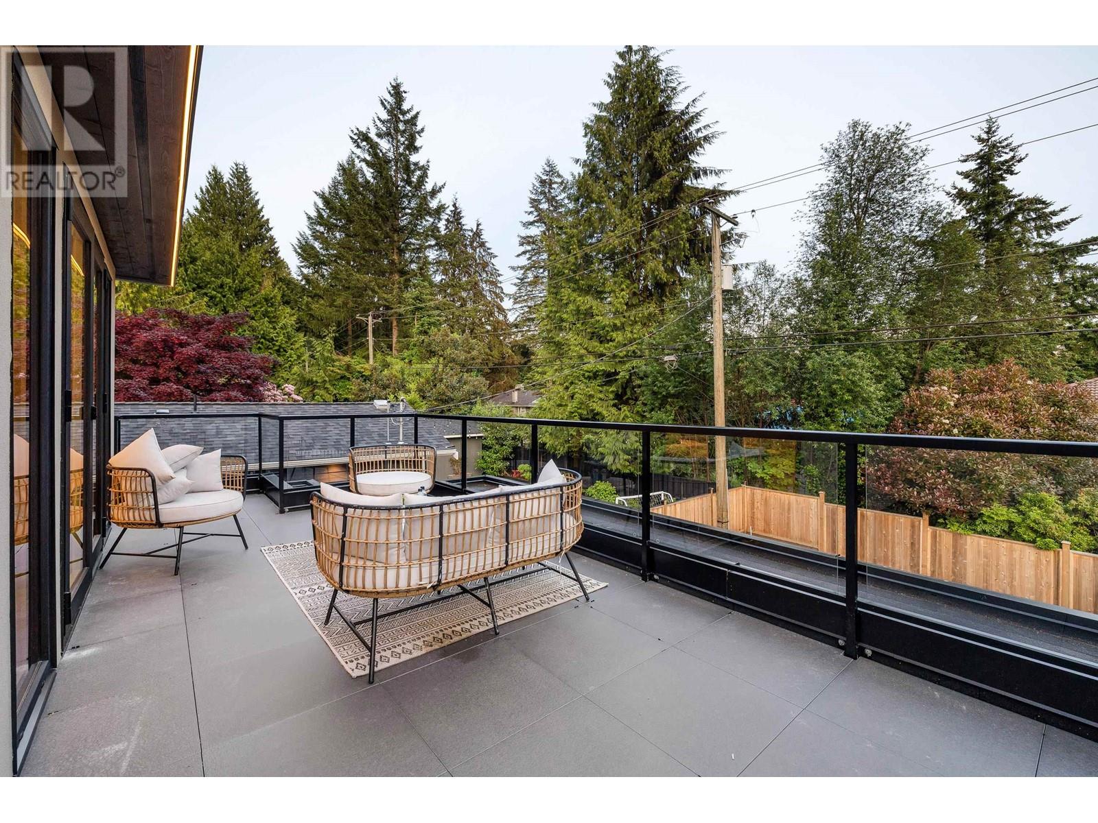 1033 Canyon Boulevard, North Vancouver, British Columbia  V7R 2K3 - Photo 21 - R3011414